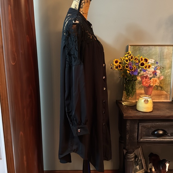 Yoins Elegant Black Lace Button-Up Dress. Size 1XL. - Picture 11 of 14